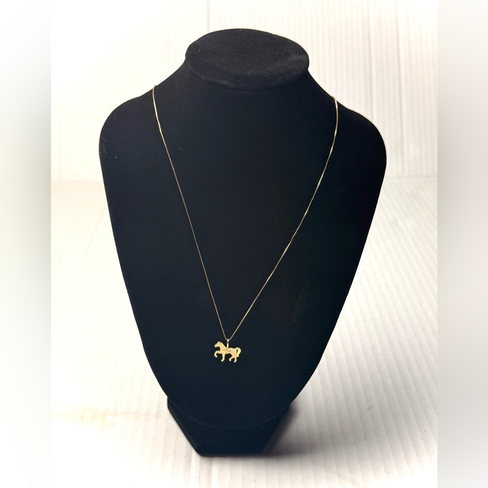 Vintage Solid 14k Yellow Gold Horse Pendant Necklace 2 Grams‎ Equestrian Italy